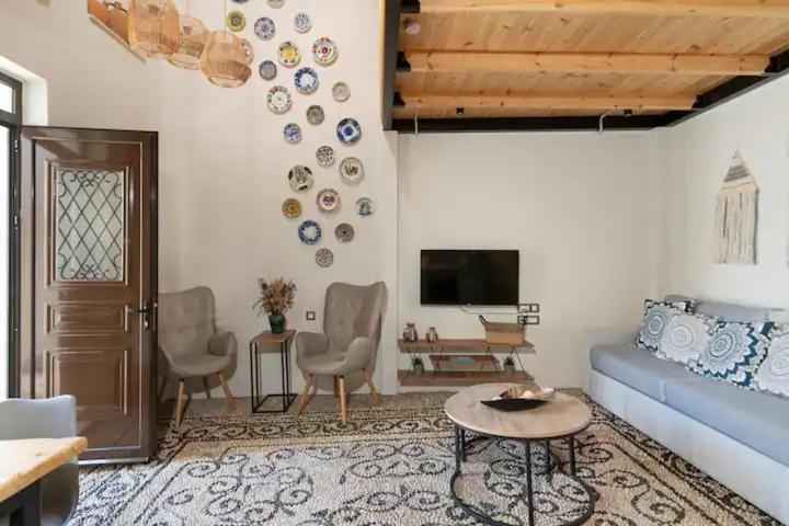 Kyrangelo Traditional House With Outdoor Jacuzzi Koskinou  Exterior foto