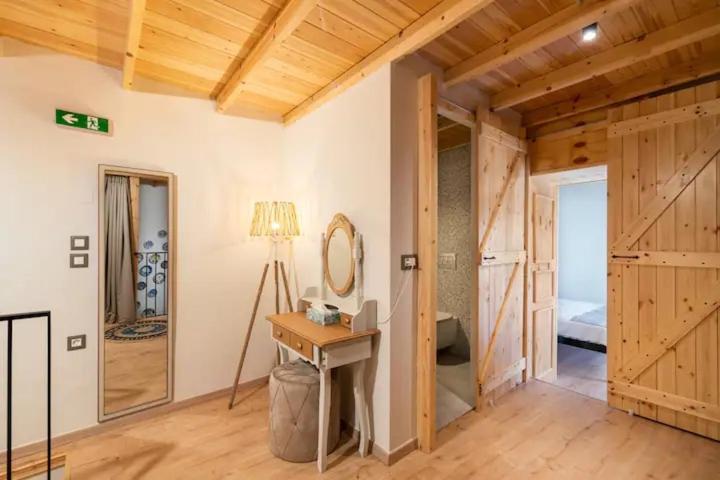 Kyrangelo Traditional House With Outdoor Jacuzzi Koskinou  Exterior foto